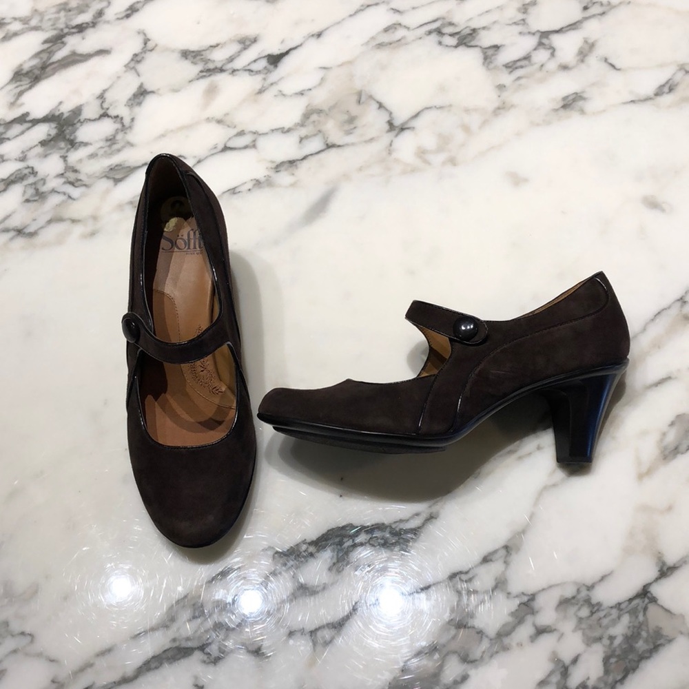 Sofft Brown Seude Heels (Size 9)